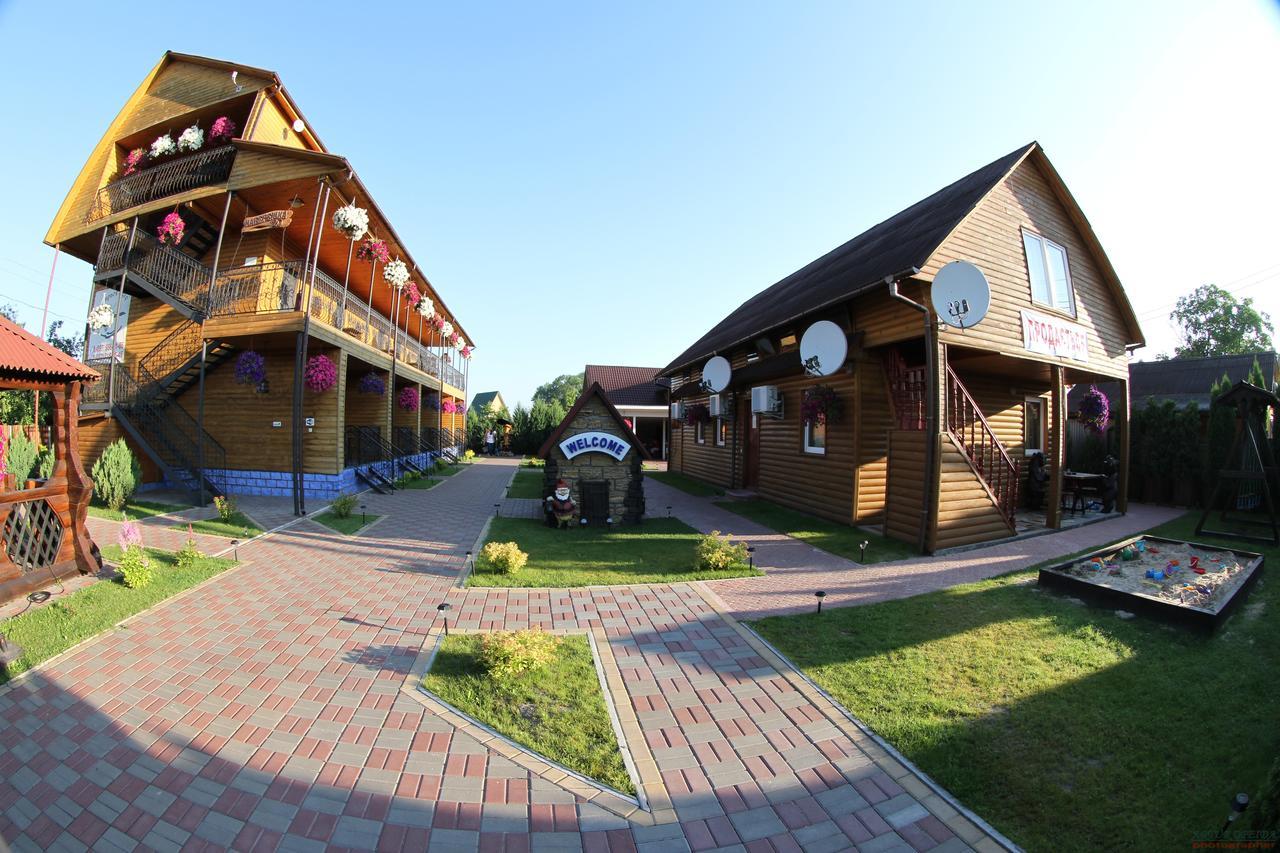 Hotel-Complex Mizh Triokh Ozer Svityaz' Exterior foto